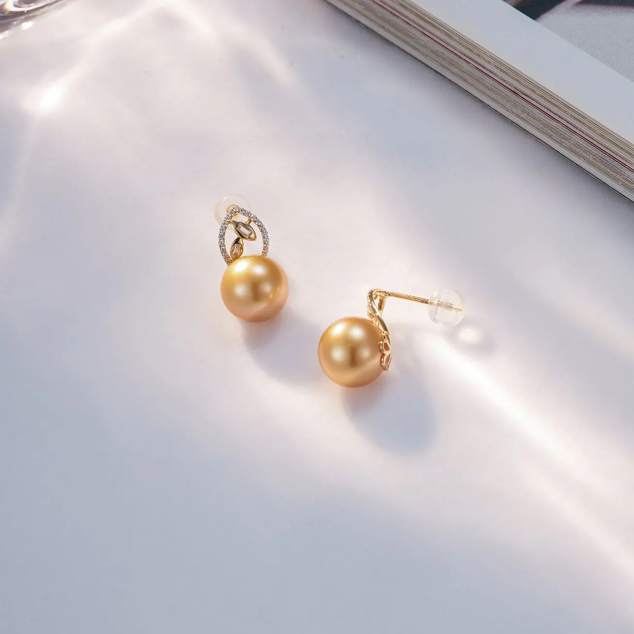 18K Solid Gold? South Sea Golden Pearl Stud Earrings KE00127