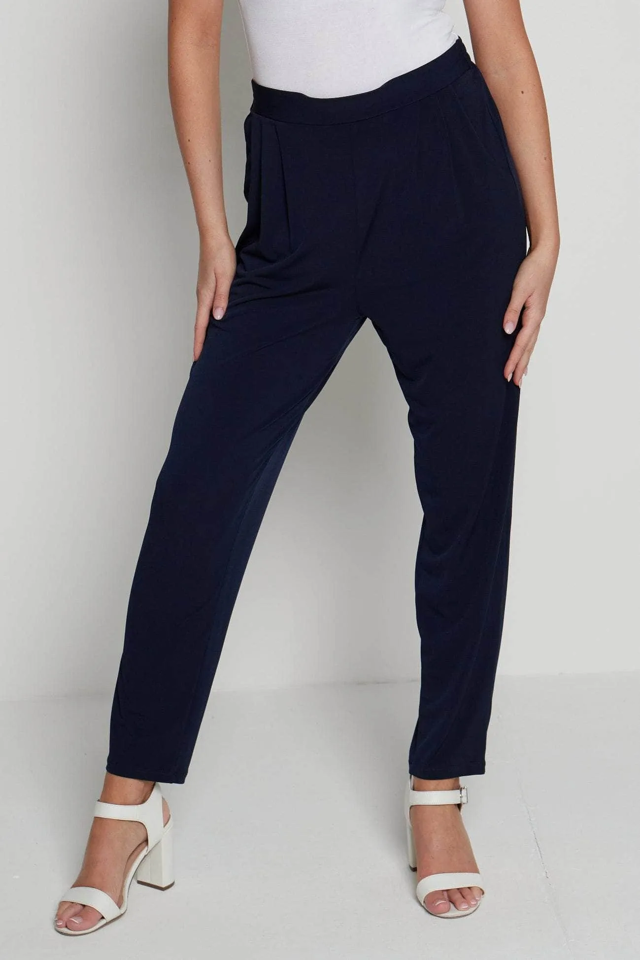 Saloos Essential Tapered Trousers with Pockets