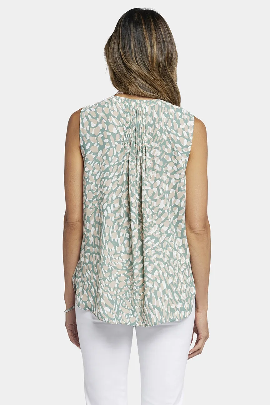 Sleeveless Pintuck Blouse Grafische Print | Endless Sea